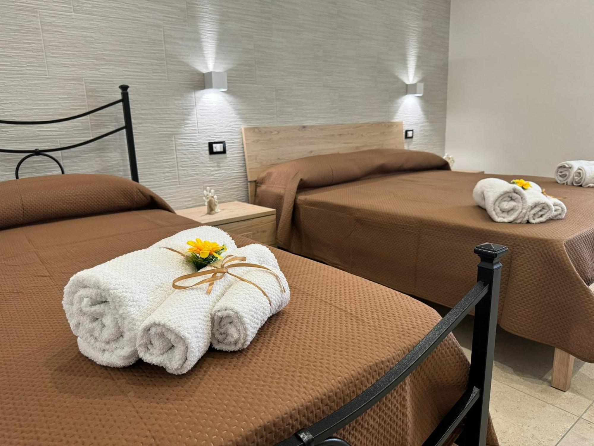 Casa Vacanze La Perla Rara ตารันโต ภายนอก รูปภาพ